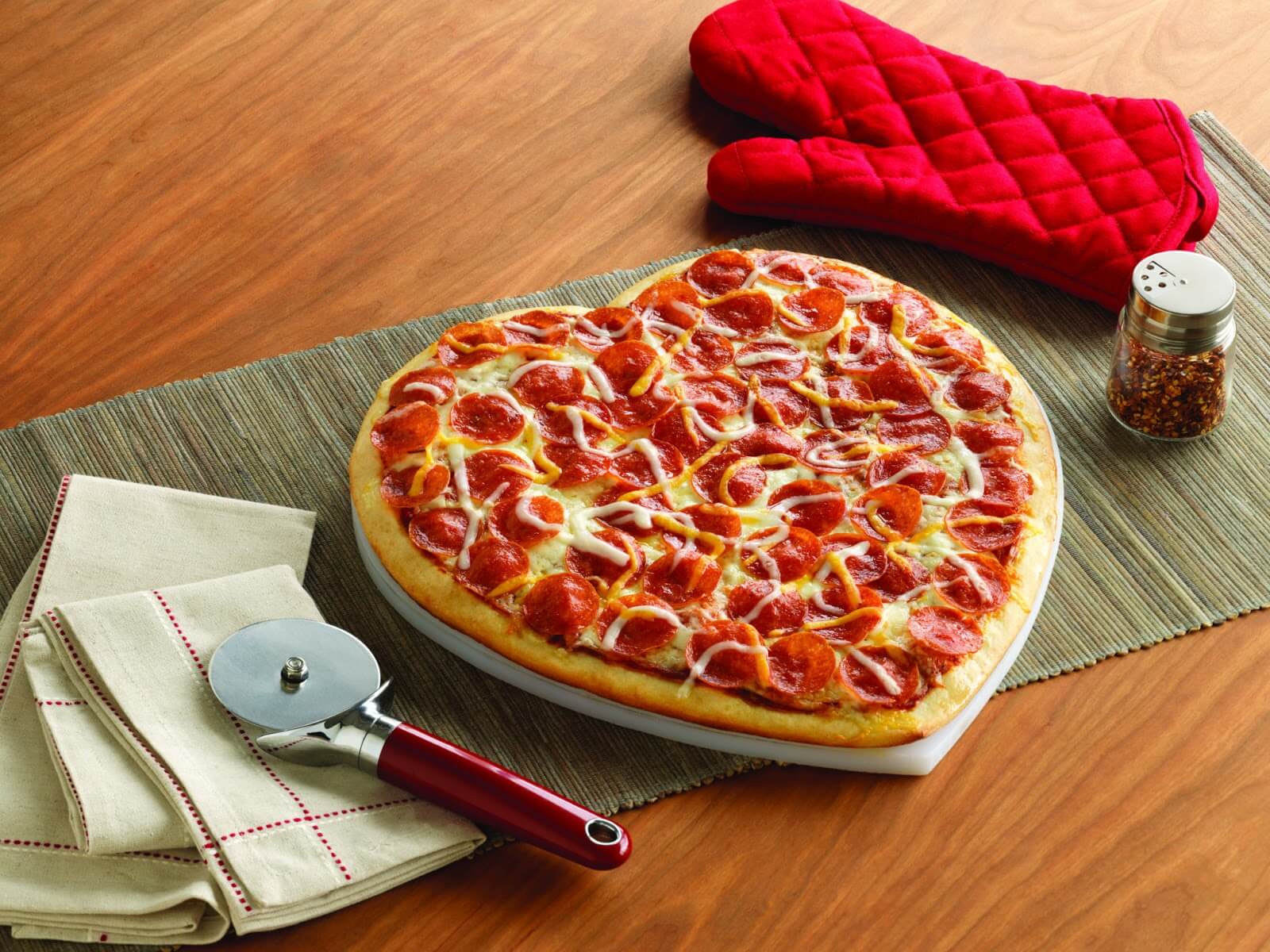 Celebra San Valentín con pizzas de corazón